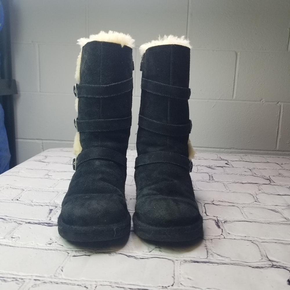 Ugg Maddi black shearling buckle boot 4 girls 6 women - Picture 15 of 15